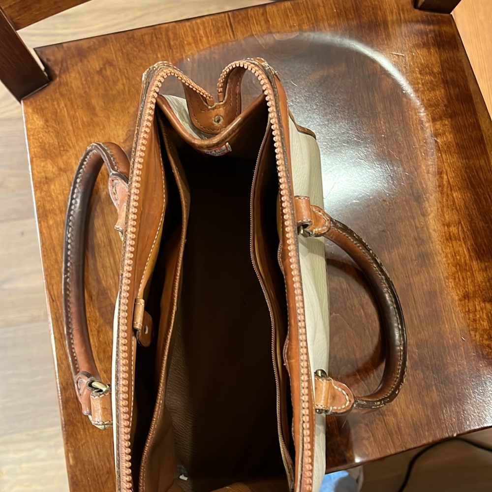 Medium Sized Handbag, Very Structured - image 4